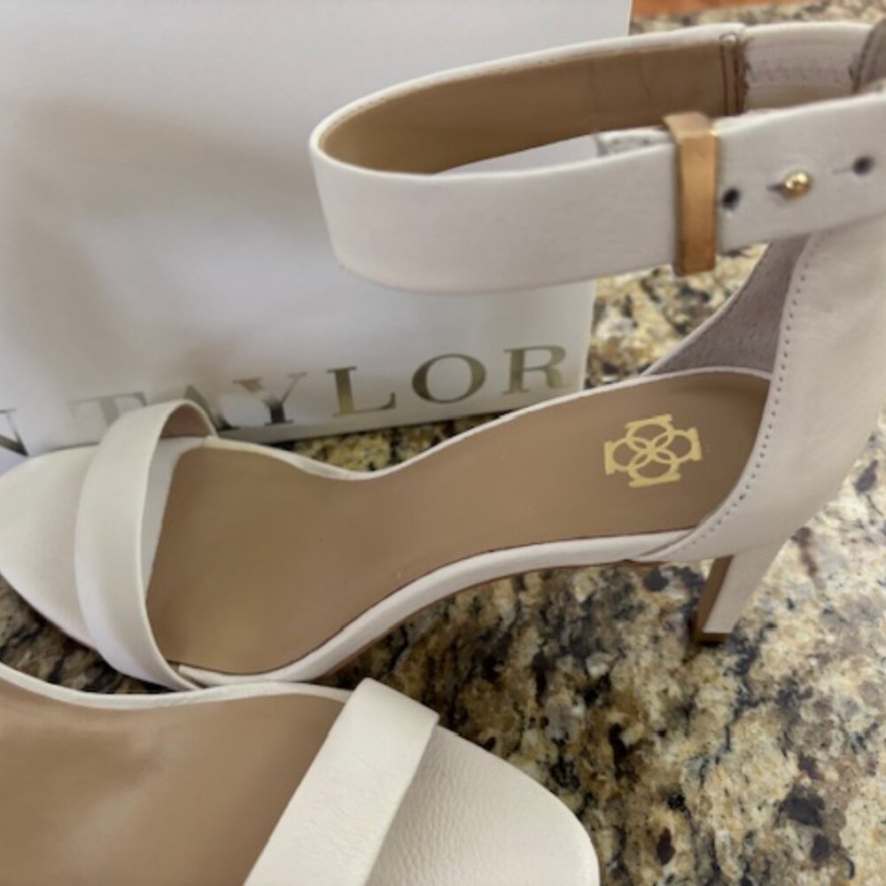 New Ann Taylor Alaina Leather Ankle Strap Sandle 7.5 Cream - Picture 7 of 7
